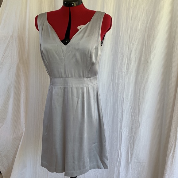 REVIEW dove grey bow cocktail dress - Picture 4 of 14